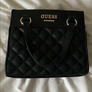 GUESS woman’s Taylor Mini crossbody